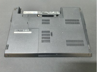 Dell Latitude E5410 E5510 Alt Kasa