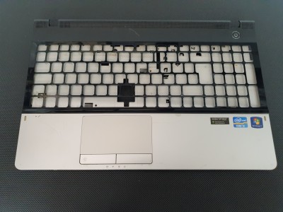 SAMSUNG NP300 NP300E5A NP300E5C NP300E5X Üst Kasa + Touchpad