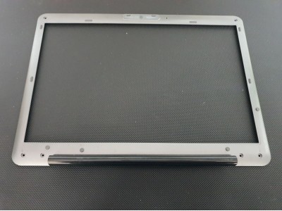 Toshiba A300 A305 U400 Bezel