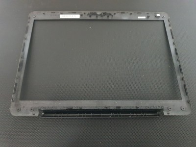 Toshiba A300 A305 U400 Bezel