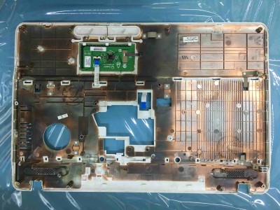 TOSHIBA SATELLİTE C660 C660D C665 C665D ÜST KASA + TOUCHPAD ( BEYAZ )