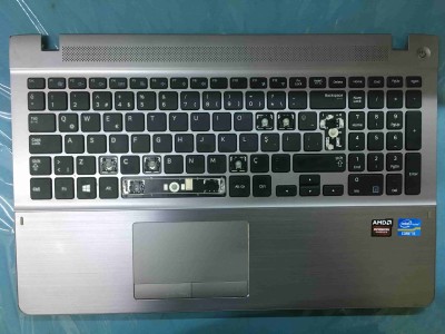 Samsung 470R NP470R5E-X01TR Üst Kasa + Touchpad