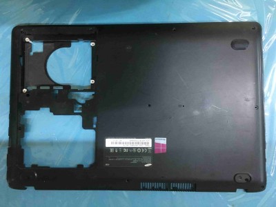 Samsung 470R NP470R5E-X01TR Alt Kasa