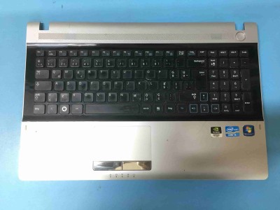 Samsung RV511 RV515 RV509 RV520 Üst Kasa + Klavye  + Touchpad