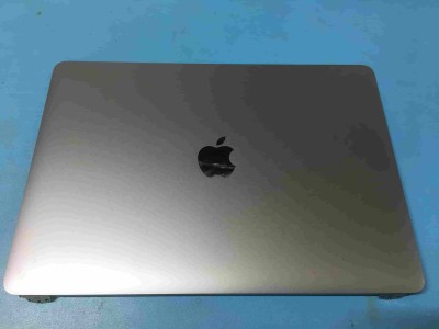 Apple MacBook Pro A1706 EMC 3071 (2016-2017) Ekran Cover + Menteşe + Kamera