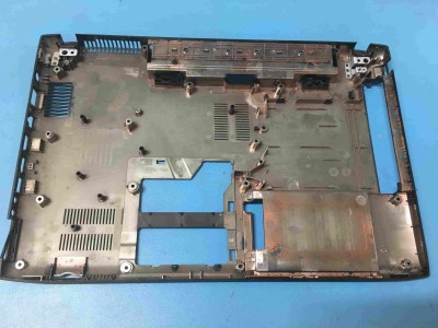 Samsung R540 R560 R580 R590 Alt Kasa