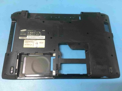 Samsung R540 R560 R580 R590 Alt Kasa