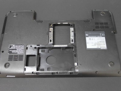 Toshiba Satellite C50 - A229 Alt Kasa