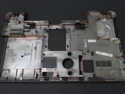 Toshiba Satellite C50 - A229 Alt Kasa