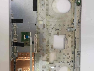 GRUNDİG GNB 1460 B2İ3 ÜST KASA + TOUCHPAD