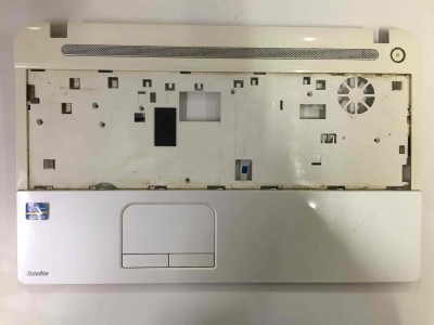 TOSHIBA SATELLİTE L50-A-1D4 ÜST KASA BEYAZ