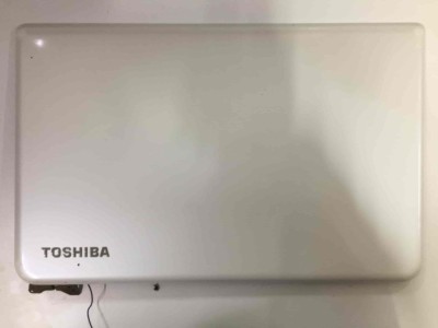 TOSHIBA SATELLİTE L50-A-1D4 EKRAN COVER BEYAZ