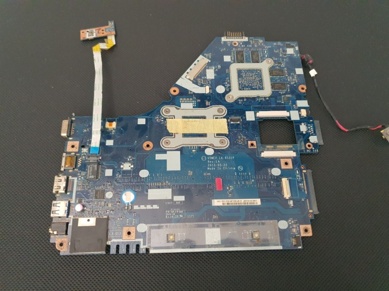 Acer Aspire V5WE2 , E1 - 570 , E1 - 572 i5 4200U ( SR170 ) 2GB Ekran Kartlı LA-9531P Rev. 1A Acer Aspire V5WE2 , E1 - 570 , E1 - 572 i5 4200U ( SR170 ) 2GB Ekran Kartlı LA-9531P Rev. 1A