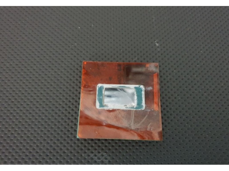 İntel Core i5 460M  2.5 GHz SLBZW İşlemci